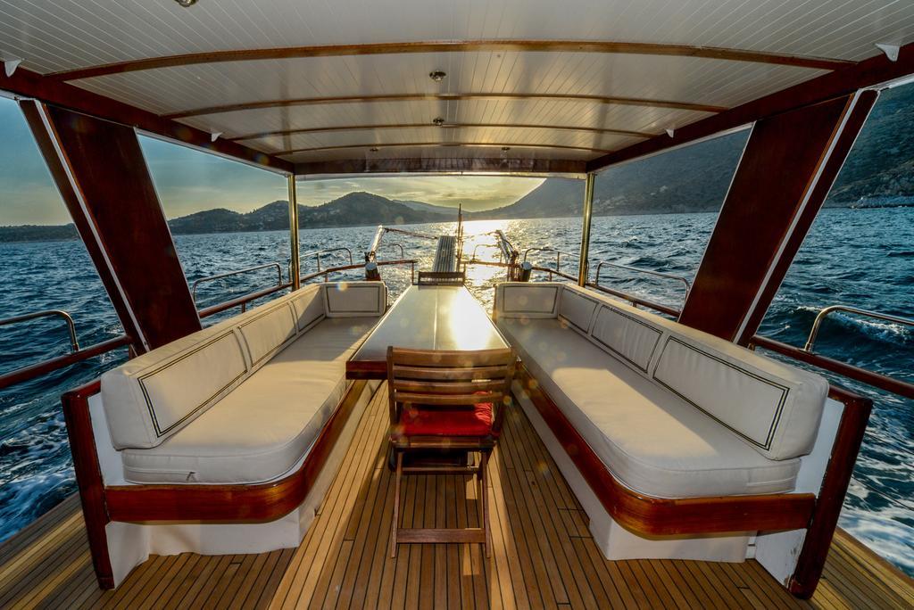 Luxury Yachthotel Amanda Pszarú Kültér fotó